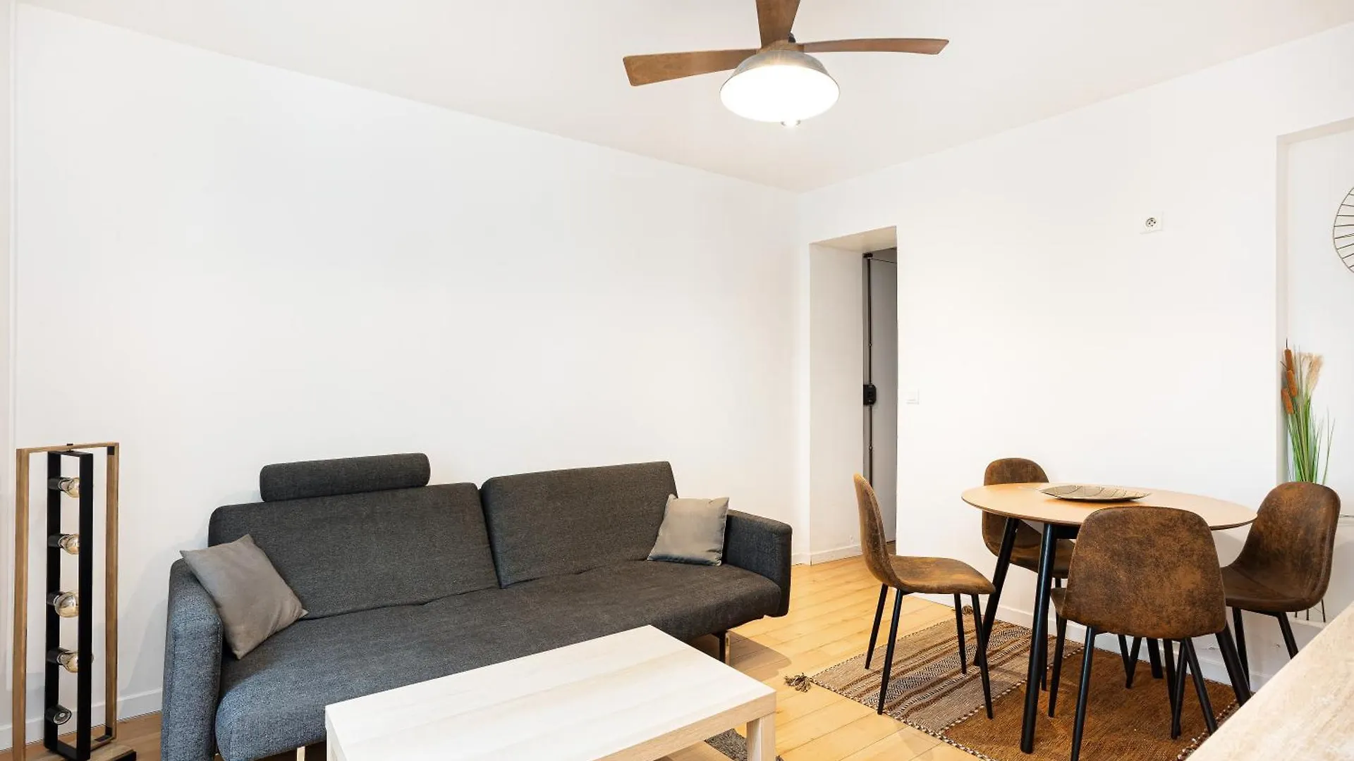 Center Paris Republique Appartment フランス